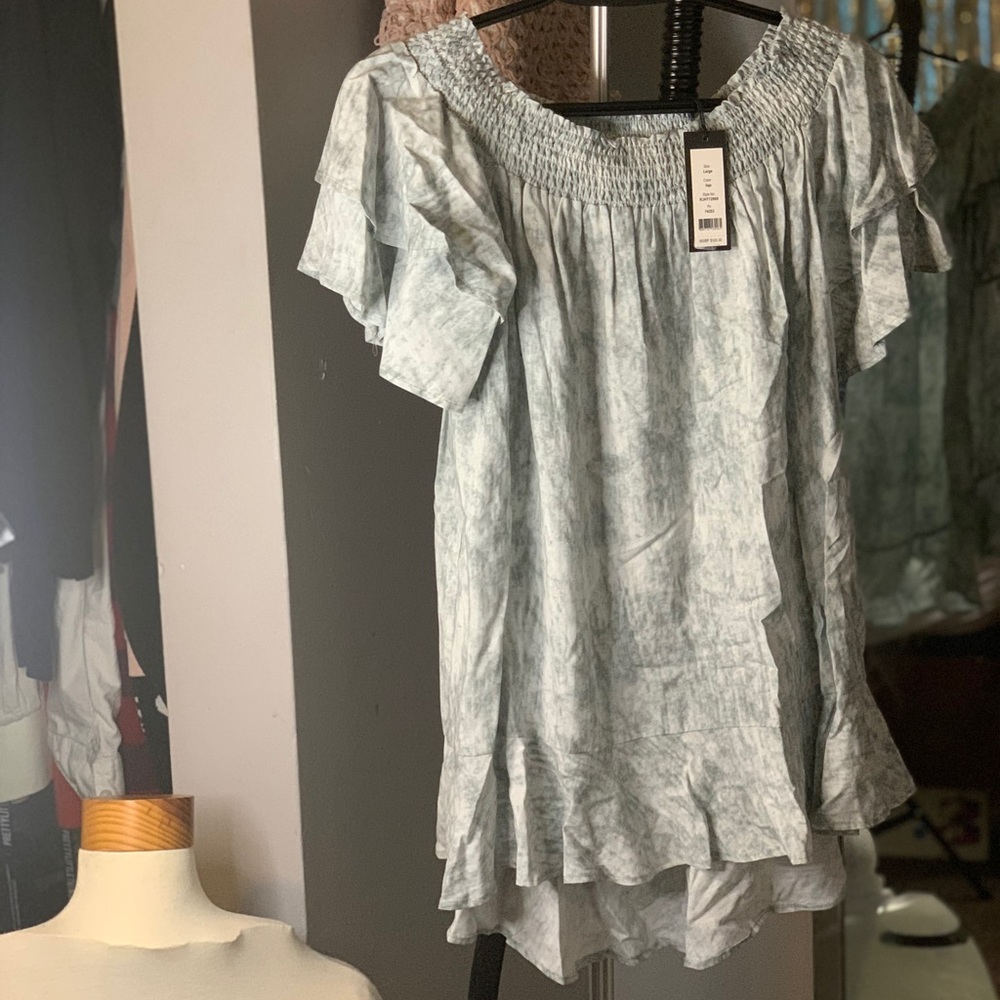 Off the shoulder High Low Top/dress